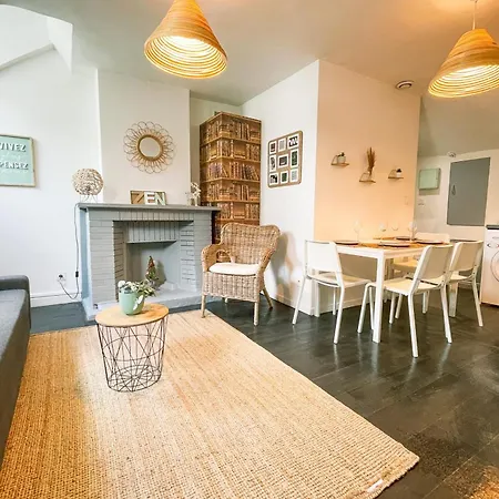 #n9 Le Champo T3 Close To The Centre 2 Bedrooms 아파트 *