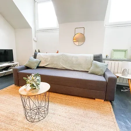 #n9 Le Champo T3 Close To The Centre 2 Bedrooms 아파트